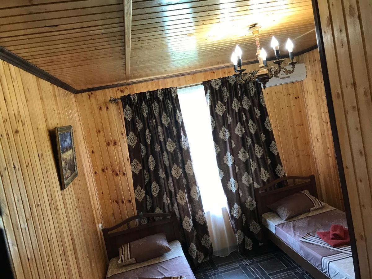 Бархат Tsandrypsh ภายนอก รูปภาพ